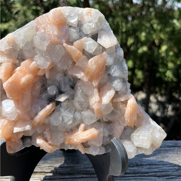 Stilbite And Chalcedony Freeform - Picture 6 of 7